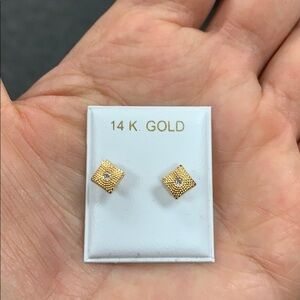 14K Yellow Gold 5mm square Stud CZ Earrings